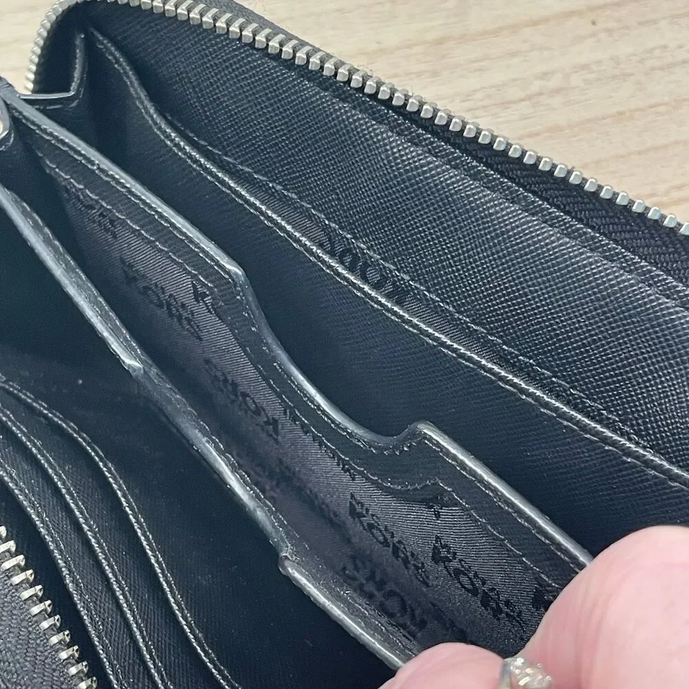 Michael Kors MK Jet Set Slim Wallet Black Signature Monogram Flat Wristlet Zip - Picture 5 of 8
